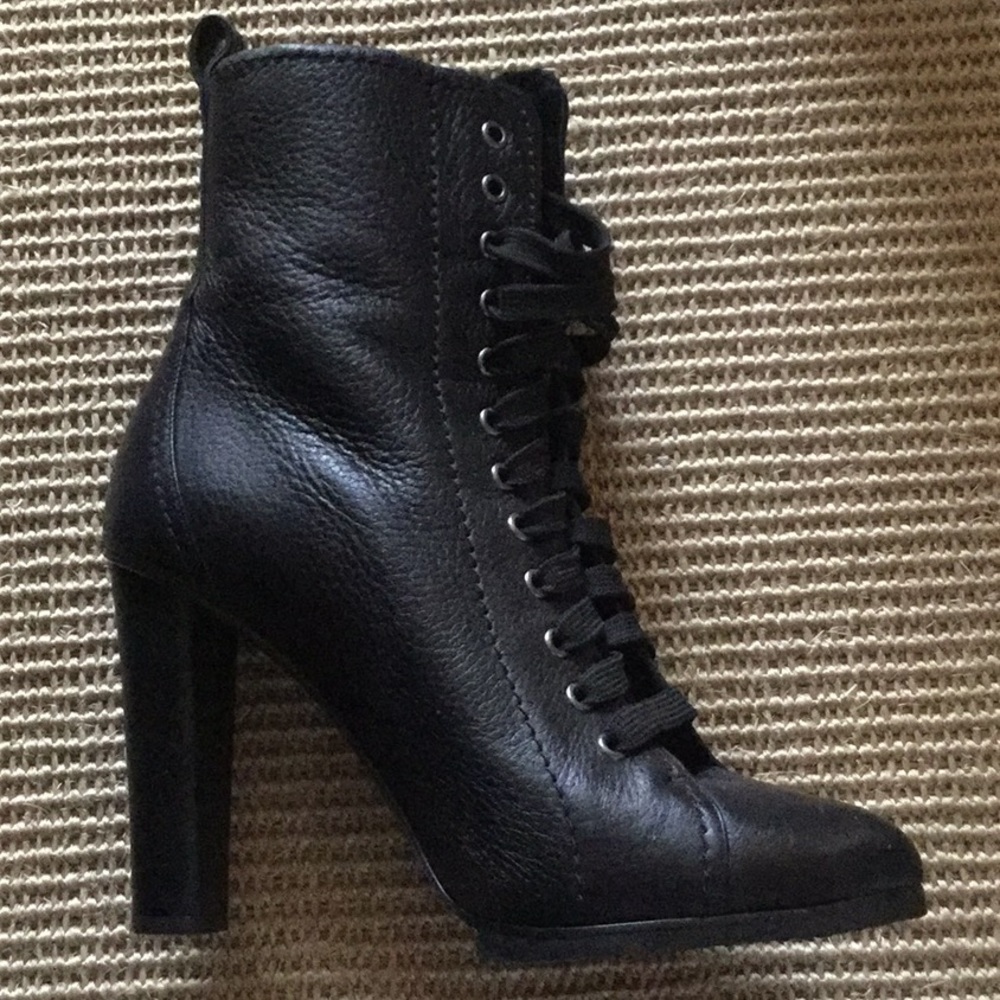 Donald Pliner fur-lined Lace Up Boots